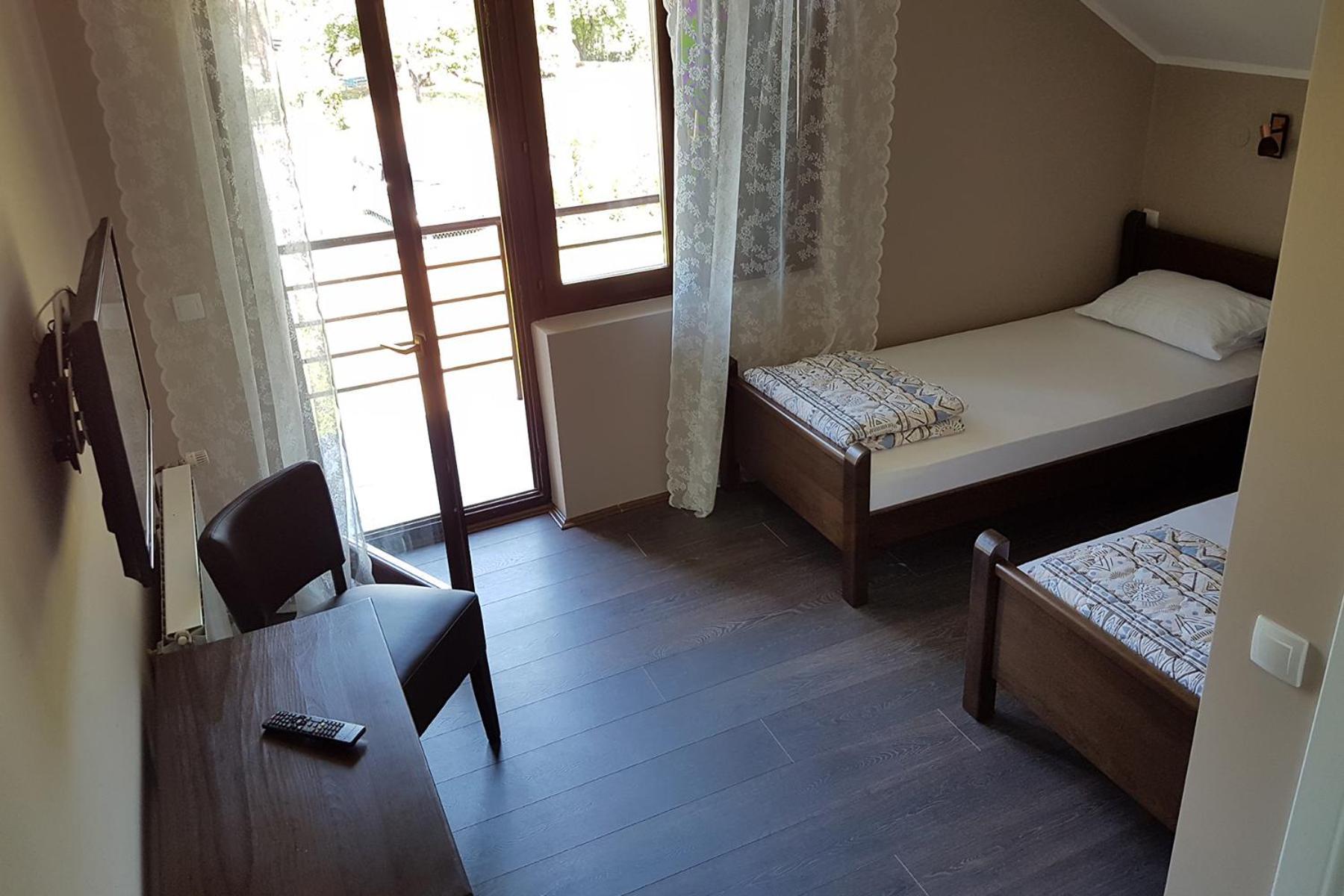 Apartmani Simic วาลเยโว ภายนอก รูปภาพ