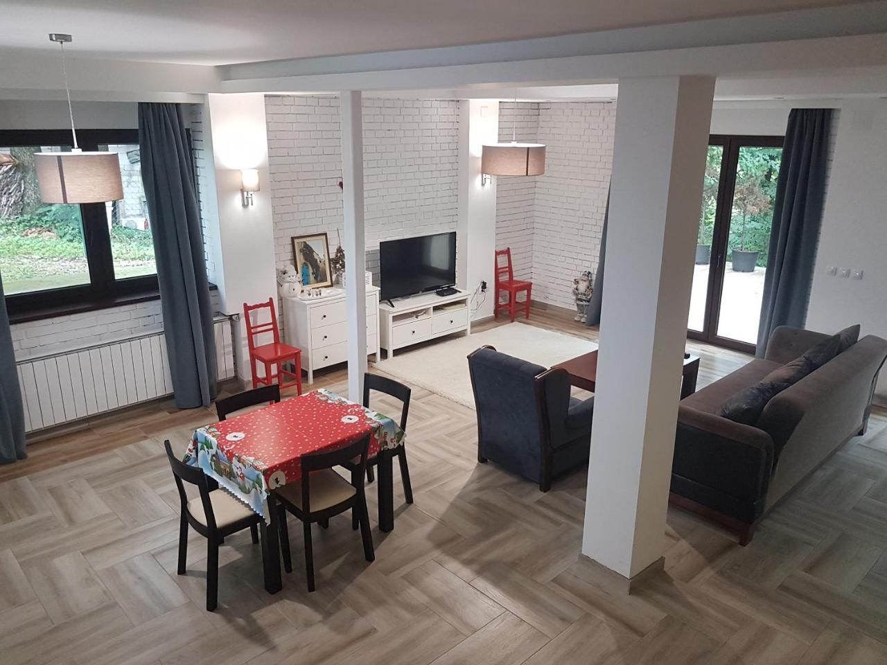 Apartmani Simic วาลเยโว ภายนอก รูปภาพ