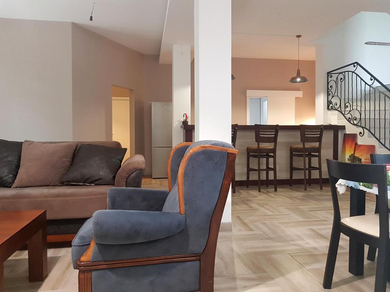 Apartmani Simic วาลเยโว ภายนอก รูปภาพ